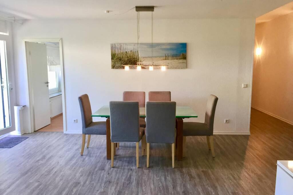 Apartment 120 Qm -3 Schlafzimmer-2 Baeder- Fuer 7 Gaeste Düsseldorf Extérieur photo